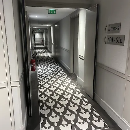 公寓式酒店 Paris Cdg Airport 4*