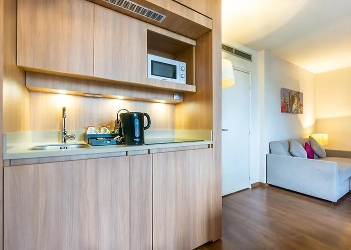 Aparthotel Paris Cdg Airport 4*