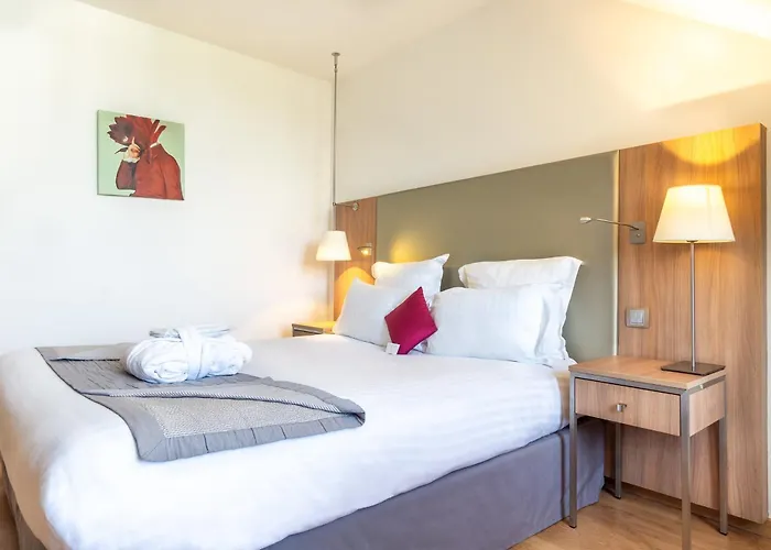 Paris Cdg Airport 4*