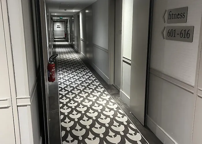 Aparthotel Résidence Paris Cdg Airport 4*