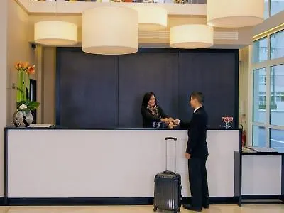 Paris Cdg Airport Apartmanhotel 4*