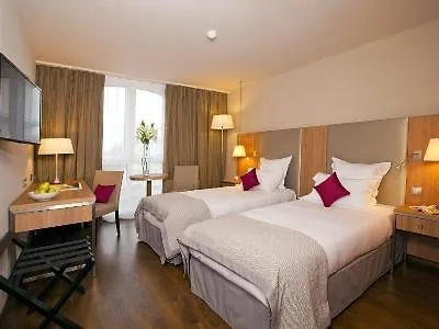 Apartmanhotel Paris Cdg Airport 4*