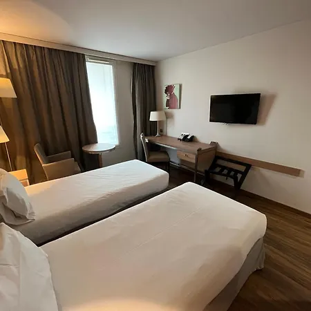 Paris Cdg Airport Apartmanhotel 4*